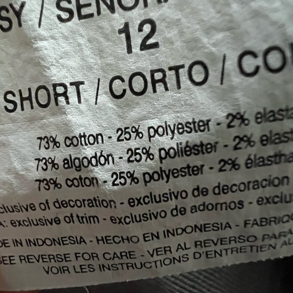 Gloria Vanderbilt Gray jeans decorative back pockets size 12. - Picture 7 of 7